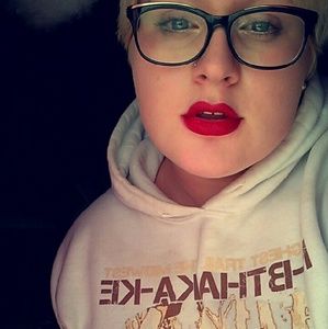 Meet your Posher, Georgeann