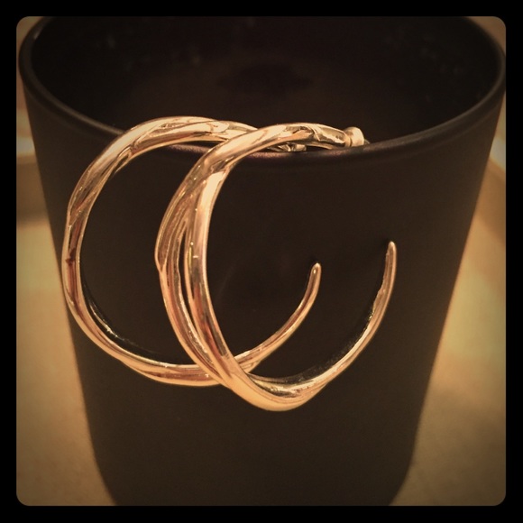 Stella & Dot | silver hoops