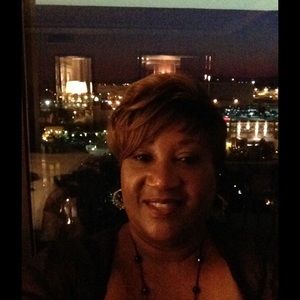 Meet your Posher, Bobbie