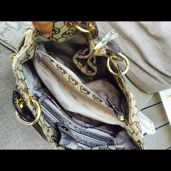 SOLD  Python Michael Kors - Picture 3 of 4