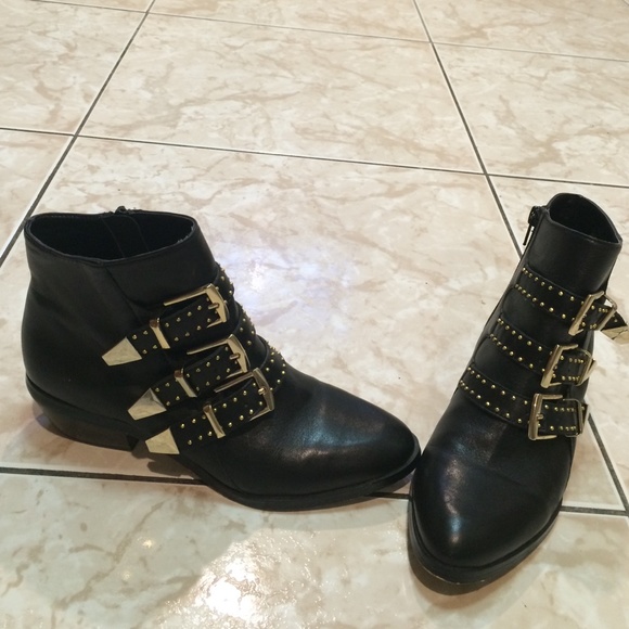 Shoemint Shoes - SHOEMINT! Awesome soft black leather ankle boots.