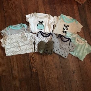 Onsies 0-3 months shoe size 1