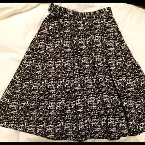 H&M black and white print midi skirt
