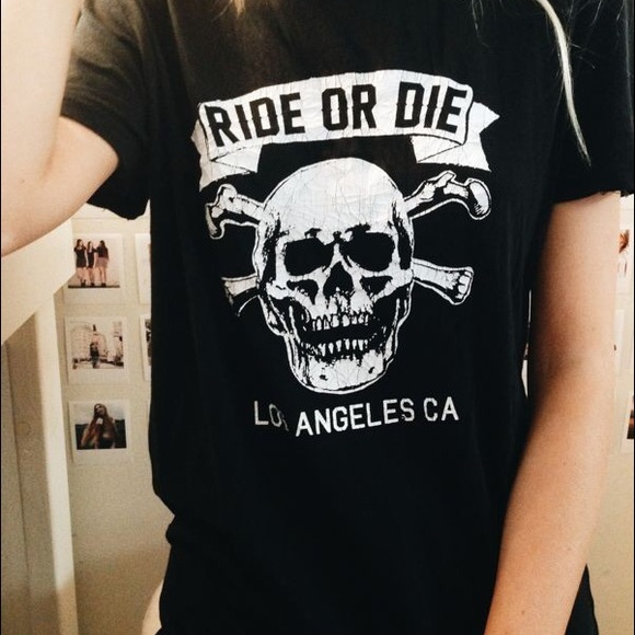RIDE OR DIE BRANDY MELVILLE TSHIRT