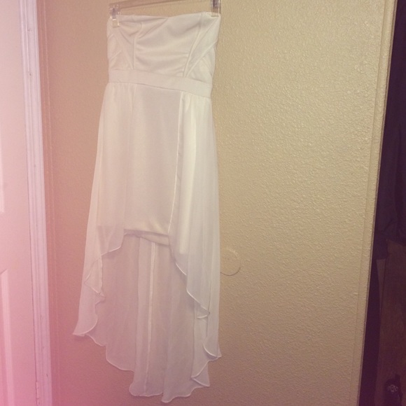 Dress - Picture 4 of 4