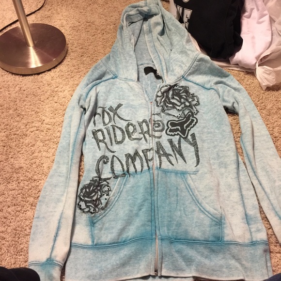 Old fox sweater