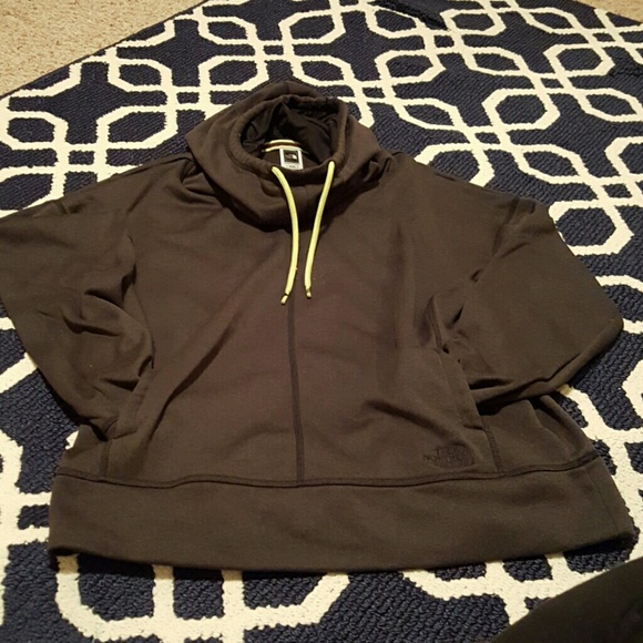 Northface tube neck fleece
