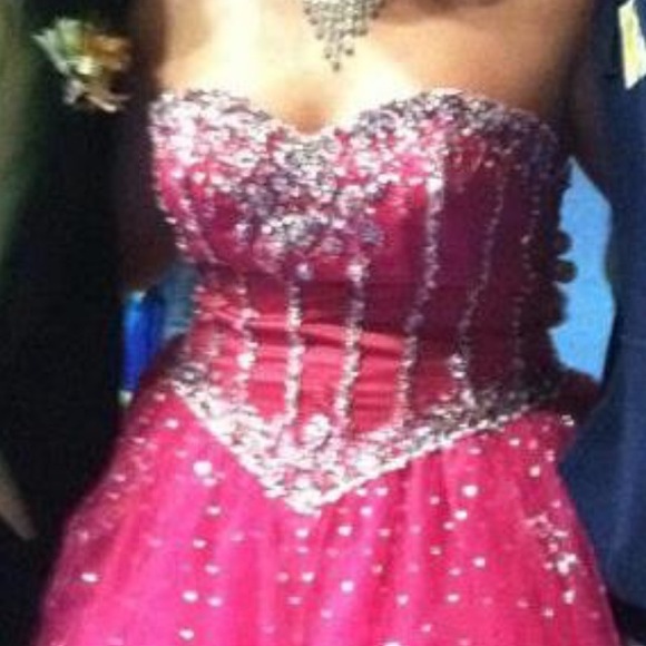Mori Lee Stunning prom dress!!! Worn 1 time
