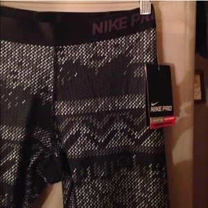Nike pro leggings