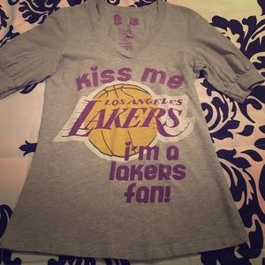 Lakers fitted gray tee-shirt, size L