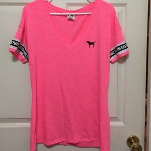 VS PINK tee
