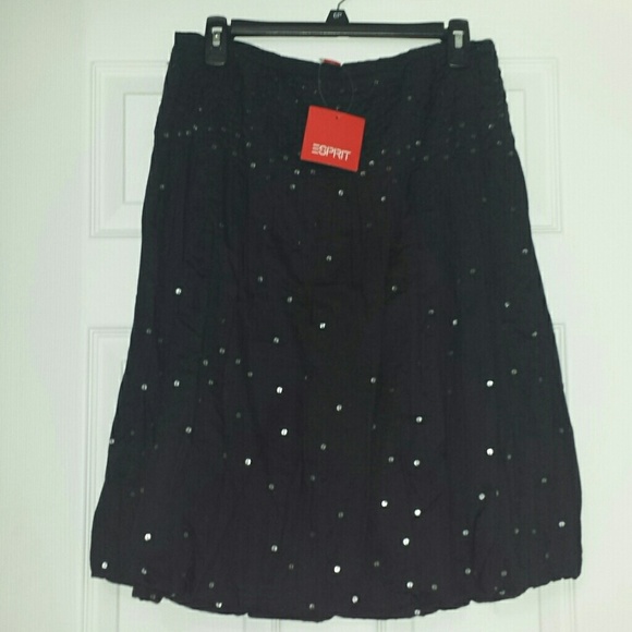 NEW--BLACK SEQUINED SKIRT WITH SEQUENCE