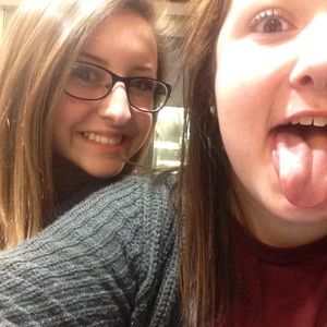 Meet your Posher, Cierra