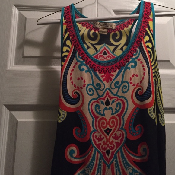 Flying tomato sleeveless shirt