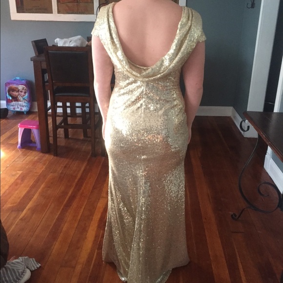 Long gold sequined dress - Picture 3 of 3