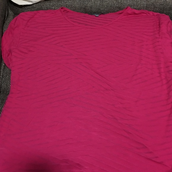 Nwot daisy Fuentes burnout tee size large