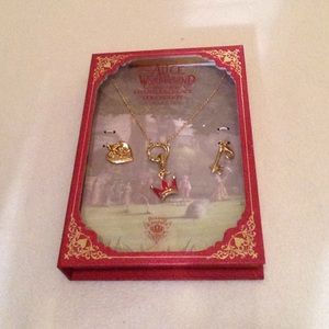 Alice in wonderland kids necklace set
