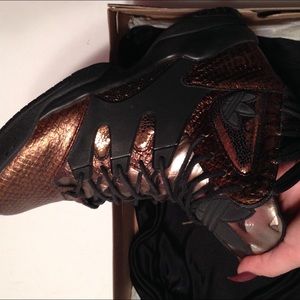 {keywor d} adidas glc noir et rose