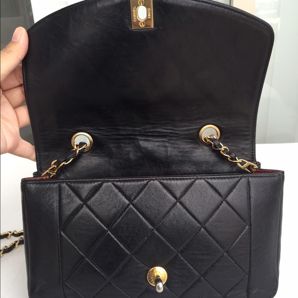 SOLD❌❌❌❌Chanel vintage shoulder bag