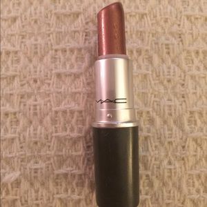 MAC "O" lipstick