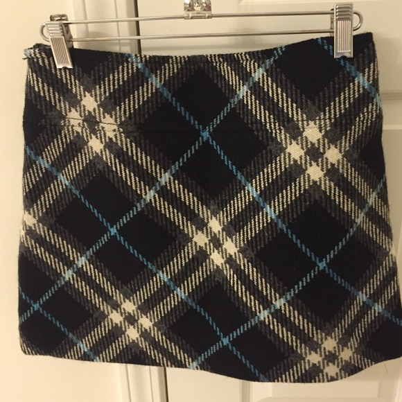 Burberry mini skirt