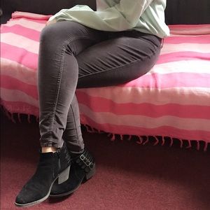 Hollister velvet Jegging