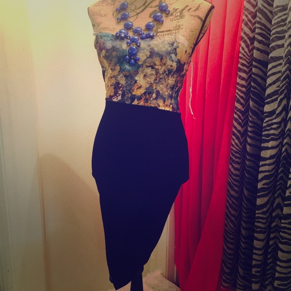 Navy dress only wore 3 times