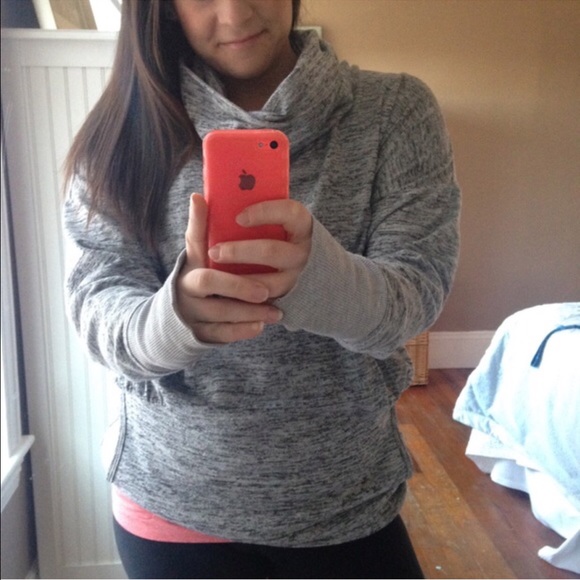 Athleta pull over