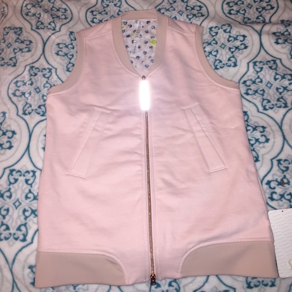 lululemon departure vest