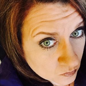 Meet your Posher, Pam