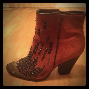 Donald J. Pliner Ruby Swift Boot | Women's 7.5