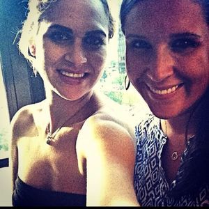 Meet your Posher, Hillary