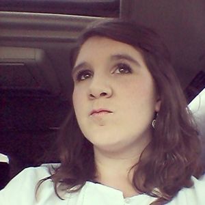 Meet your Posher, Caitlin