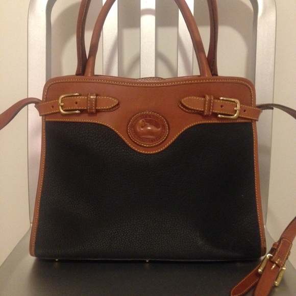 *FINAL PRICE DROP* Dooney & Bourke Satchel