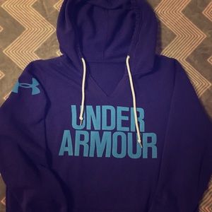 Under Armour hoodie (loose fit)