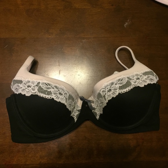 32D DEMI BRA BLACK LIGHT PINK GEMS