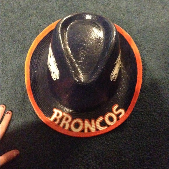 Bronco hat - Picture 2 of 3