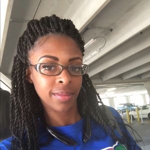 Meet your Posher, Vanessa