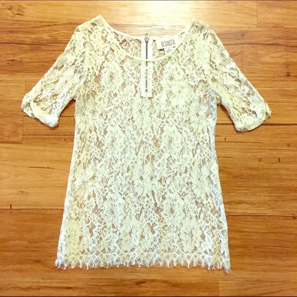 BB Dakota white lace top
