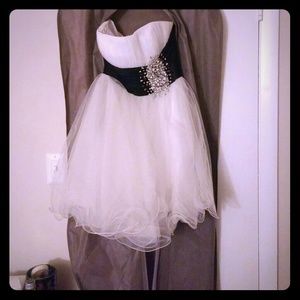 Sherri hill homecoming dress