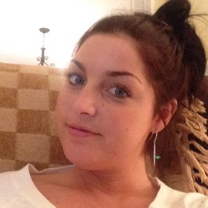 Meet your Posher, Jena