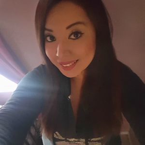 Meet your Posher, Alma