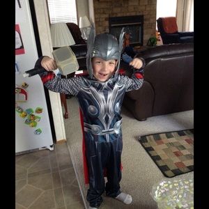 Meet your Posher, Kelly