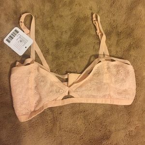 UO Mesh Bralette💕💕