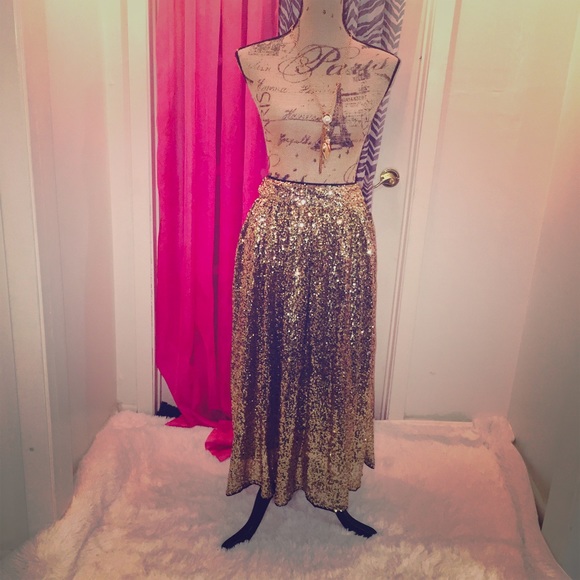 Sequin long skirt💙 wore only 3 times