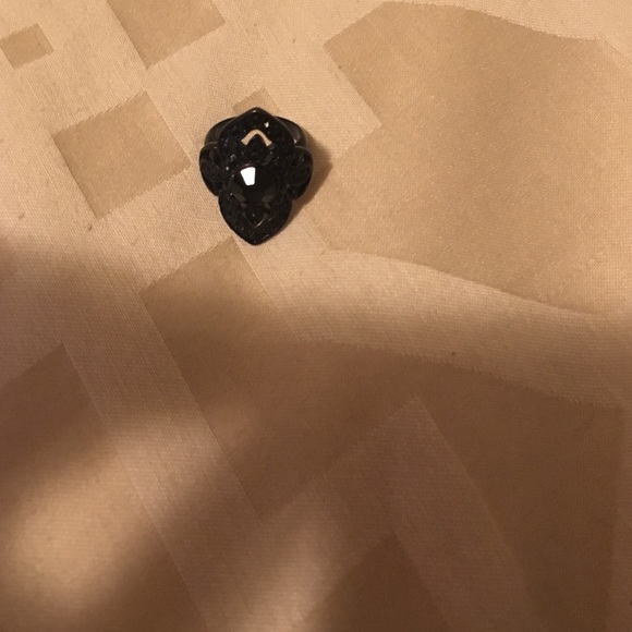Ring - Picture 2 of 2