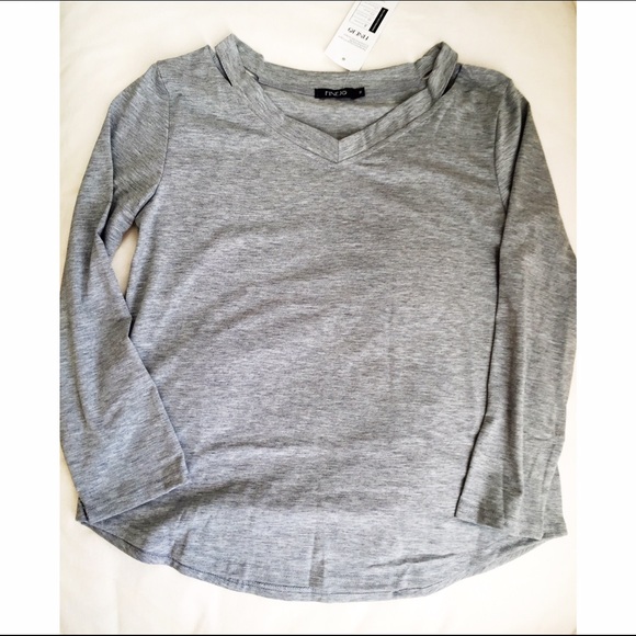 SOLD IN BUNDLE Gray cutout cozy top - Picture 3 of 3