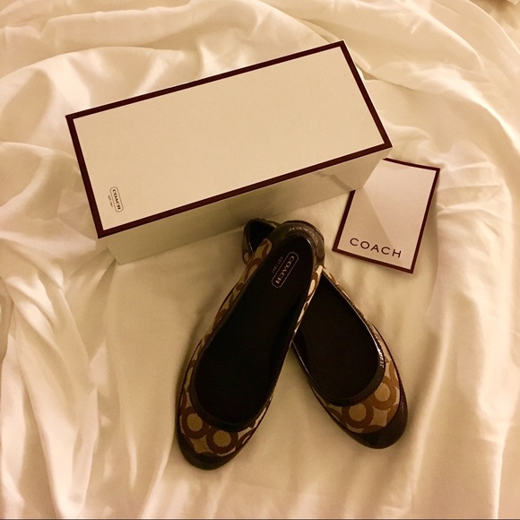 Adorable Coach Flats