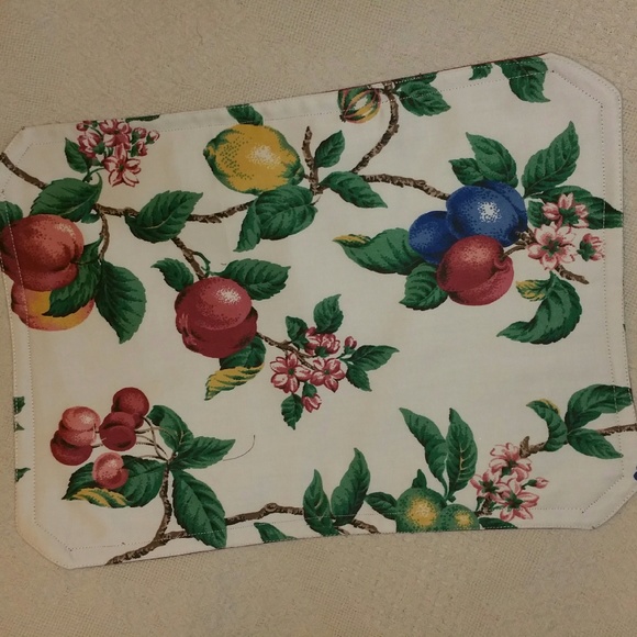 Placemats set of 4 - Picture 1 of 3