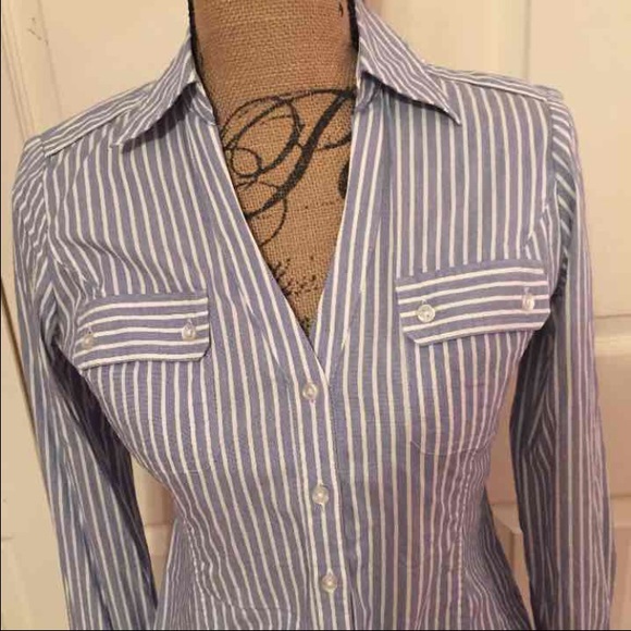 NWOT Express Fitted Button Down Shirt - Picture 2 of 2